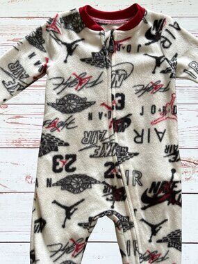 Air Jordan 3 Month Baby Boy Nike Print Fleece Zip-Up Footie Pajamas